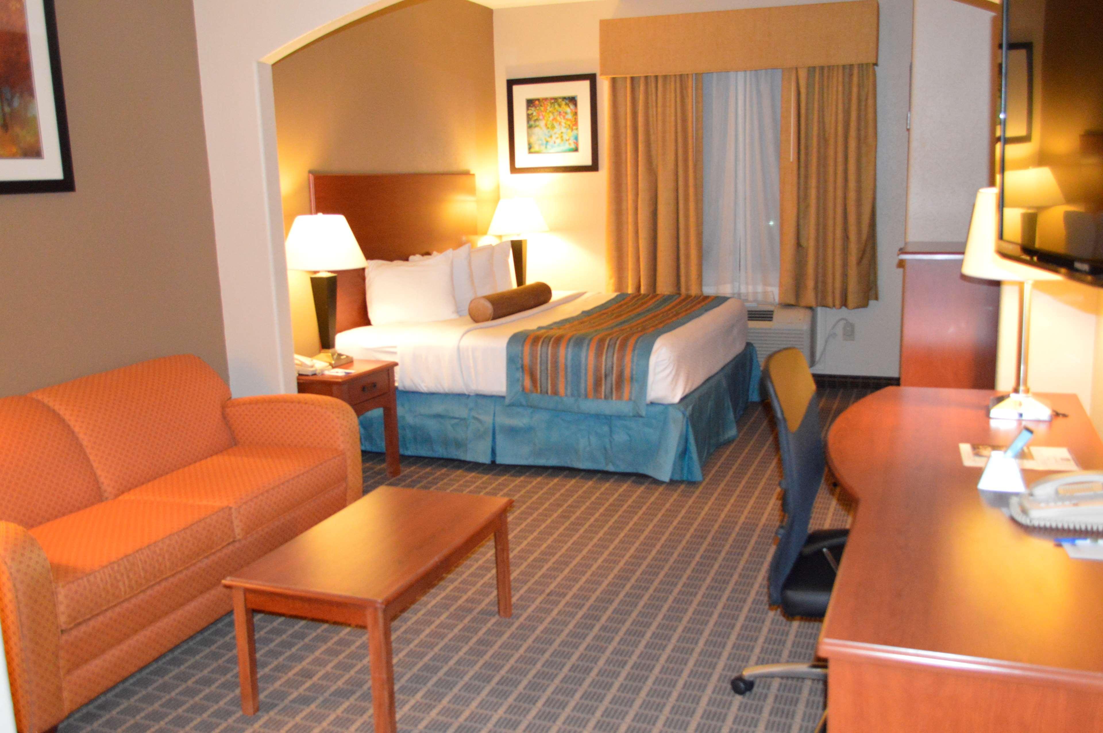 Best Western Orange Inn & Suites Εξωτερικό φωτογραφία